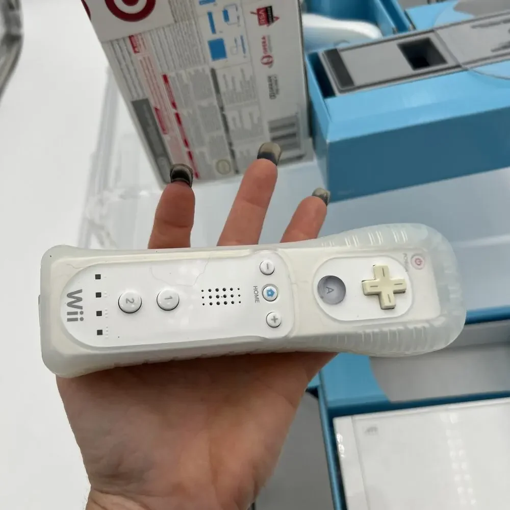 White Nintendo Wii Console Wii Sports- Complete In Box CIB - Matching Serial #'s